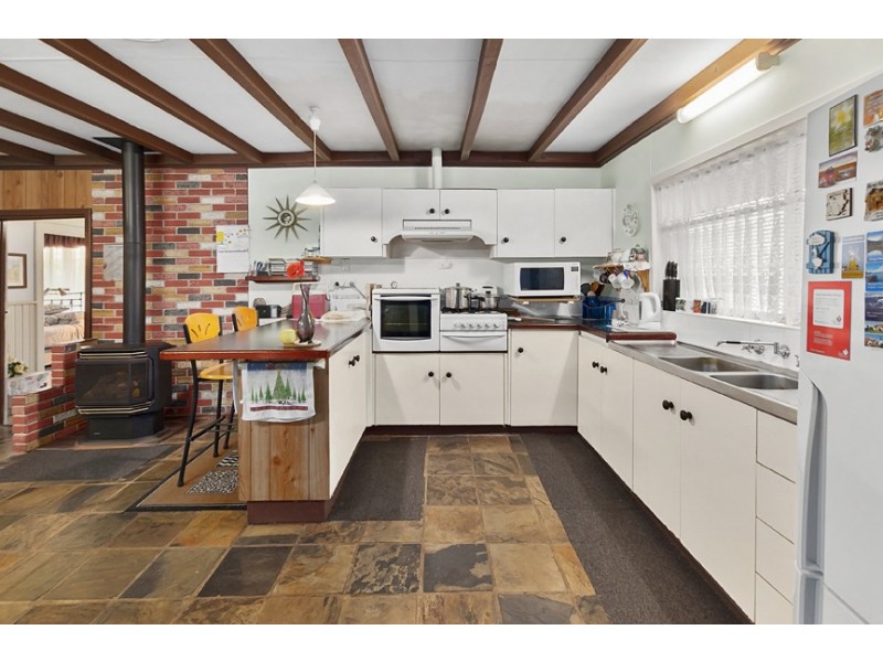 43 Third St, Harvey WA 6220