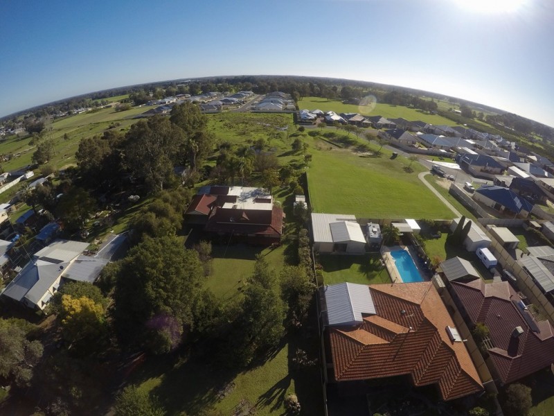 43 Third St, Harvey WA 6220