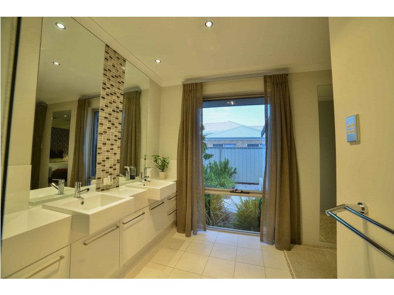 11 Orion Lane, Australind WA 6233