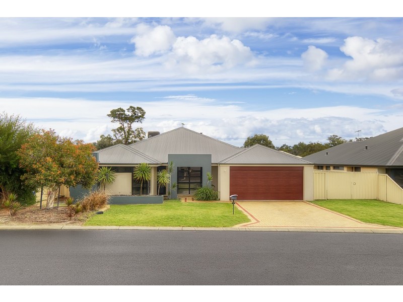 13 Hoskins way, Australind WA 6233