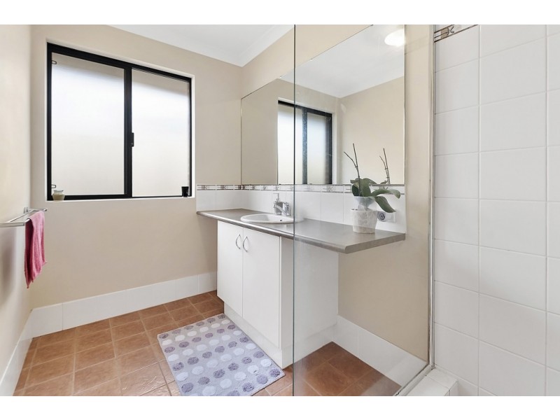 13 Hoskins way, Australind WA 6233