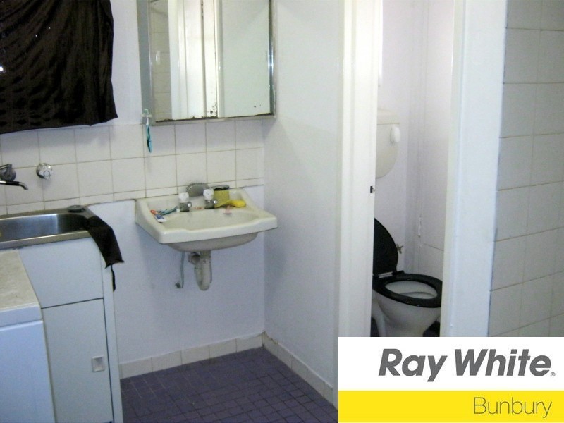 4/2 Rand Court, Withers WA 6230