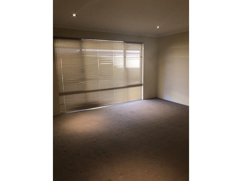 2 Binar Way, Dalyellup WA 6230