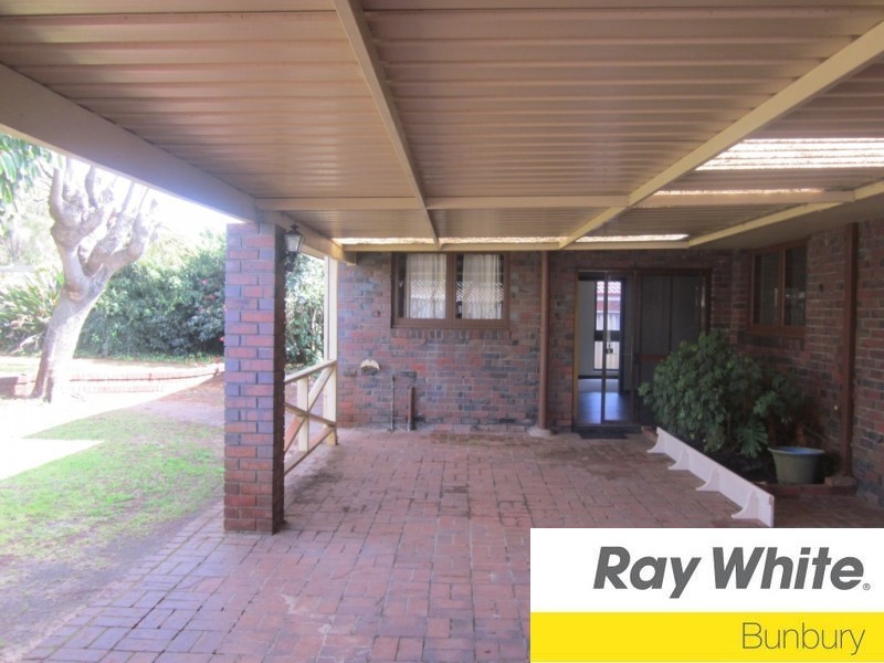 2 Watson Street, Eaton WA 6232
