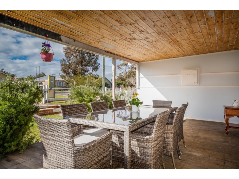 11 Hillcrest Avenue, South Bunbury WA 6230