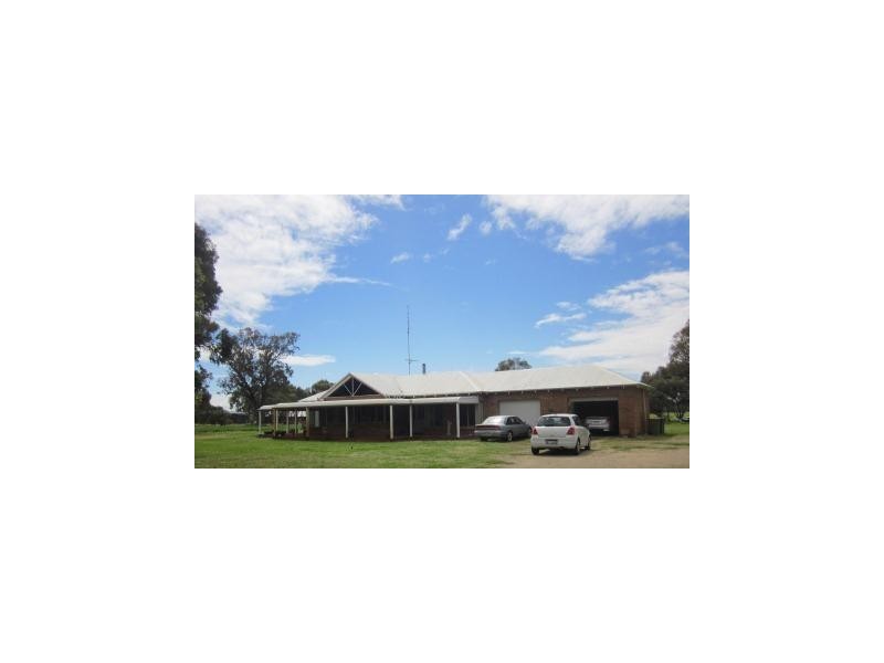 11 Peppermint Grove Road, Capel WA 6271