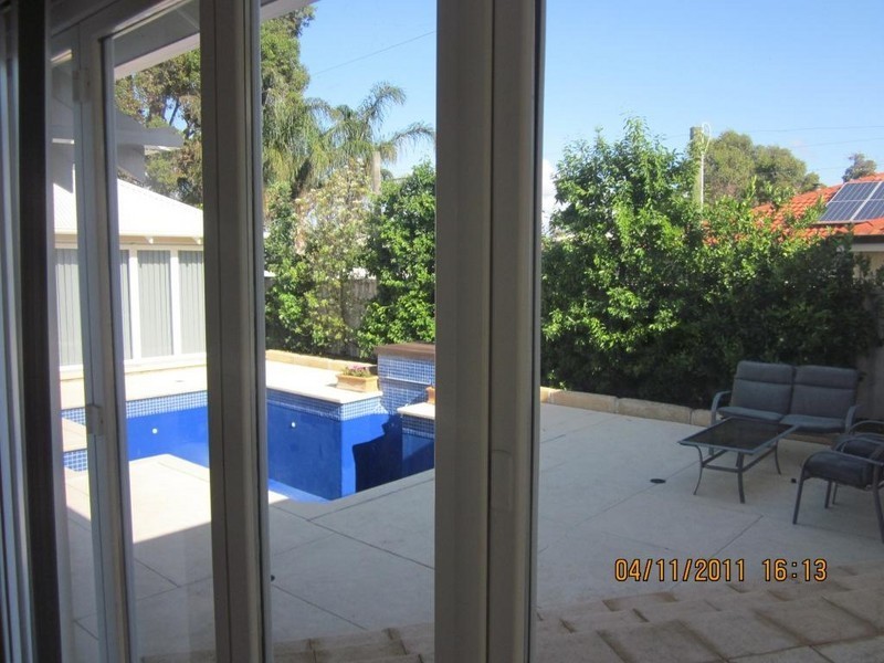 5 Christchurch Place, Bunbury WA 6230