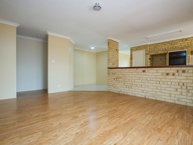 17 Crampton Avenue, Usher WA 6230