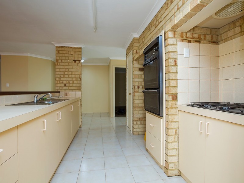 17 Crampton Avenue, Usher WA 6230