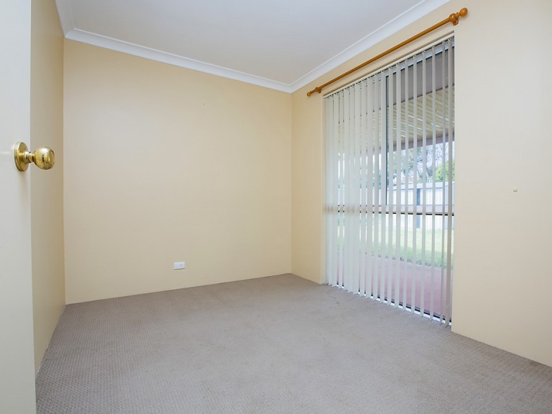 17 Crampton Avenue, Usher WA 6230