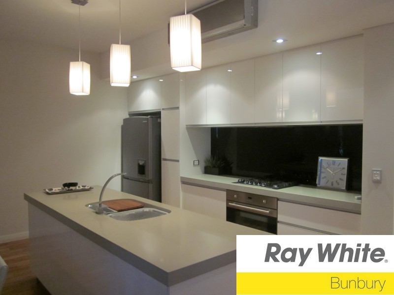 7B Basilica Place, Bunbury WA 6230