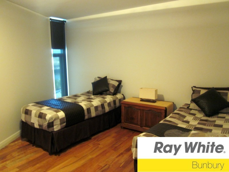 7B Basilica Place, Bunbury WA 6230