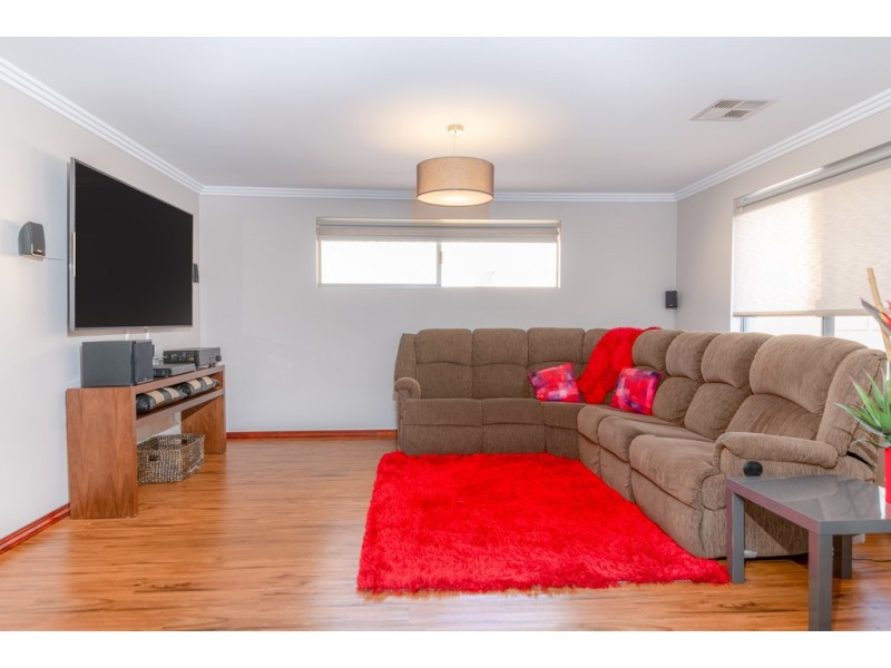 53 Mcmillan Drive, Dalyellup WA 6230