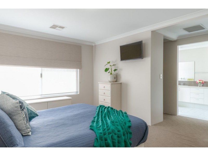 53 Mcmillan Drive, Dalyellup WA 6230