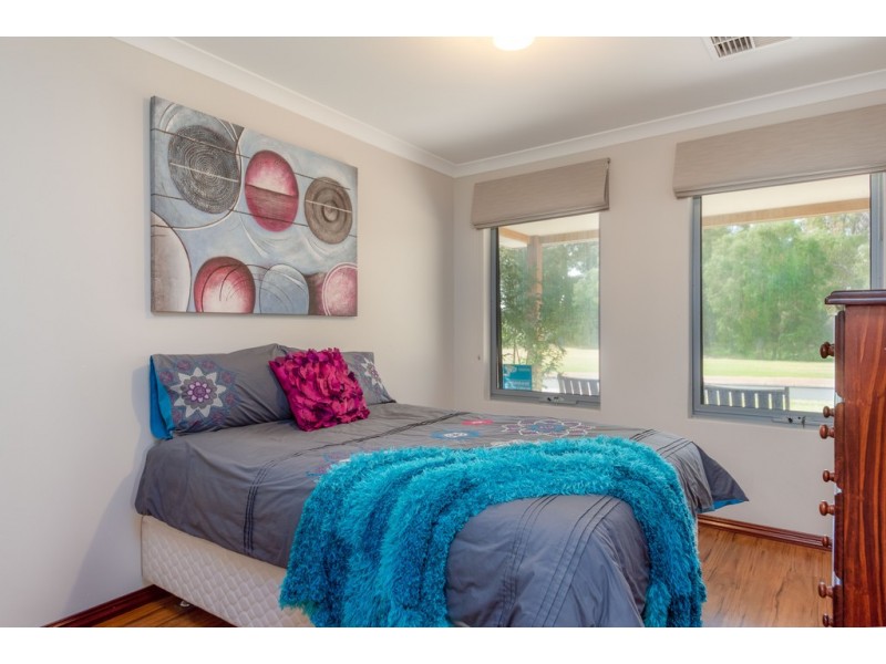 53 Mcmillan Drive, Dalyellup WA 6230