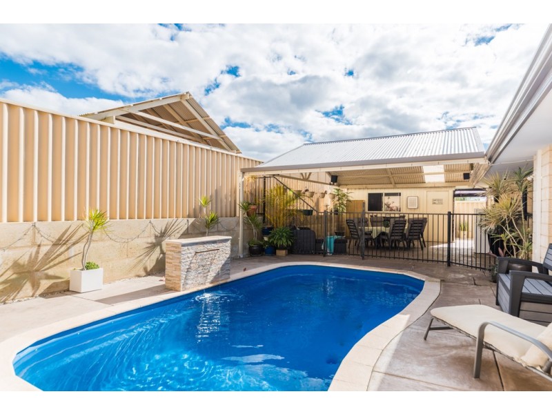 53 Mcmillan Drive, Dalyellup WA 6230