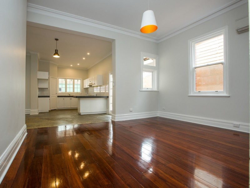 6 Symmons Street, Bunbury WA 6230