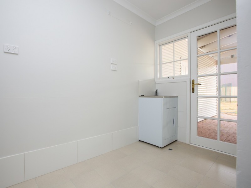 6 Symmons Street, Bunbury WA 6230