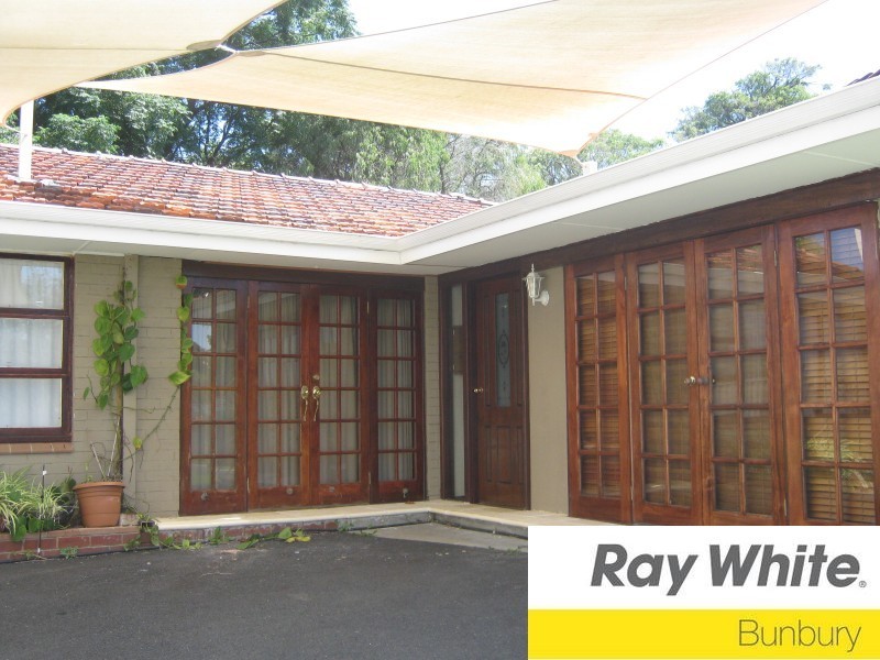 40 Hakea Crescent, Bunbury WA 6230