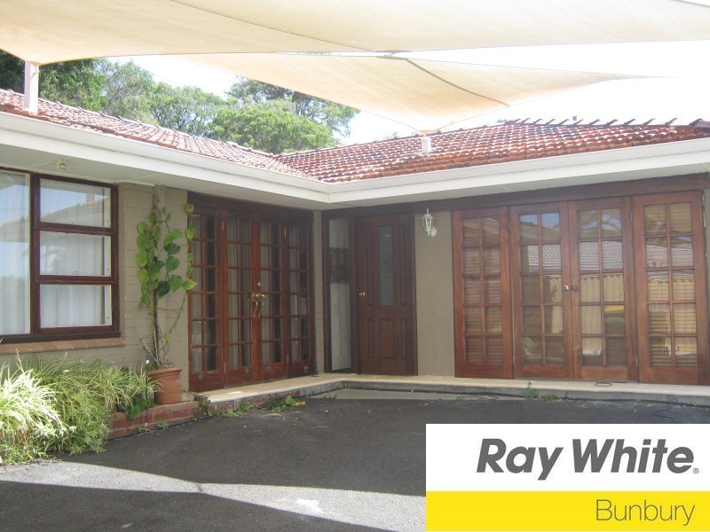 40 Hakea Crescent, Bunbury WA 6230