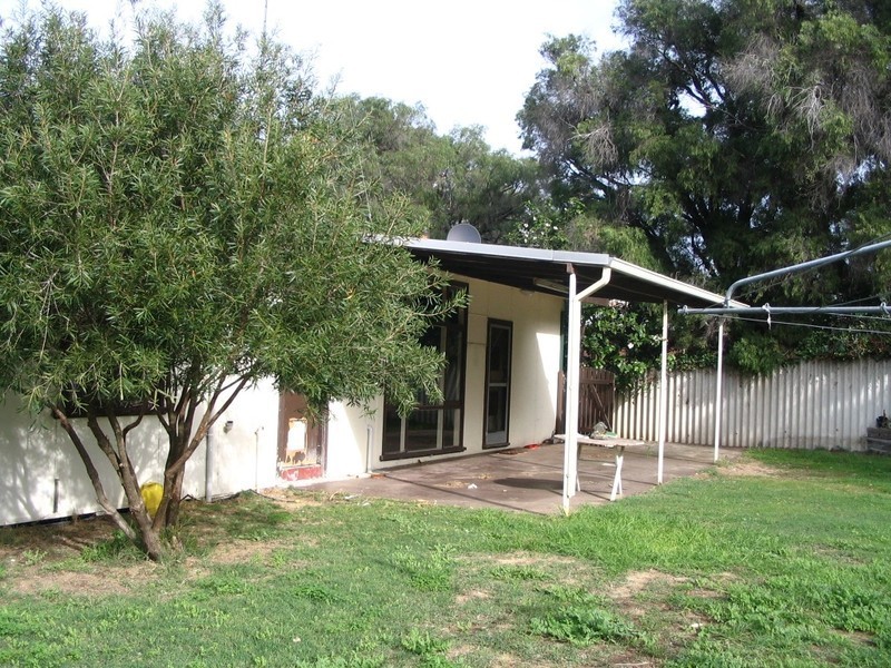 8 Timperley Road, South Bunbury WA 6230