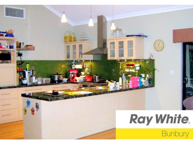 12 Quonday Way, Dalyellup WA 6230