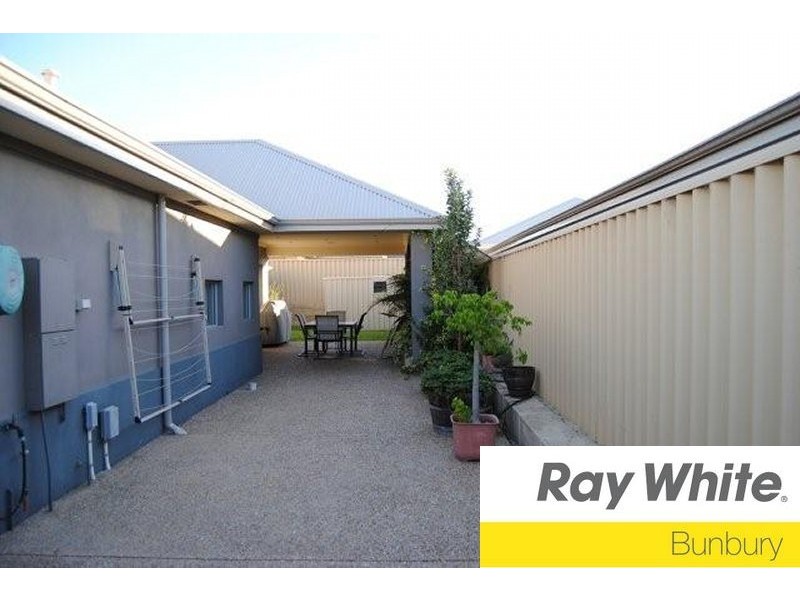 24 Thetis Link, Dalyellup WA 6230