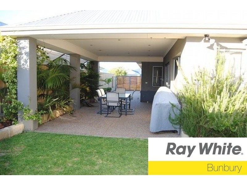 24 Thetis Link, Dalyellup WA 6230
