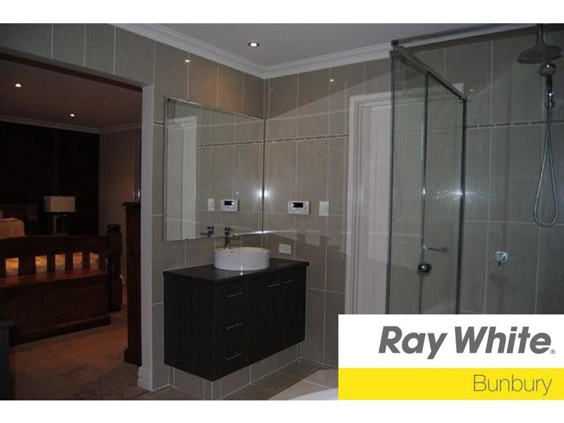 24 Thetis Link, Dalyellup WA 6230