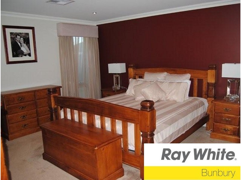 24 Thetis Link, Dalyellup WA 6230