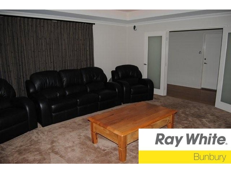 24 Thetis Link, Dalyellup WA 6230