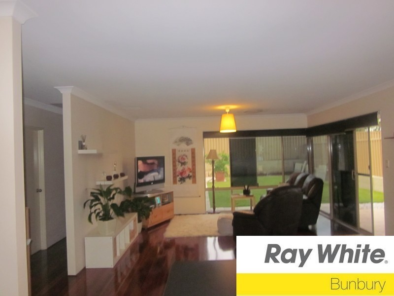 29 Cambria Road, Dalyellup WA 6230