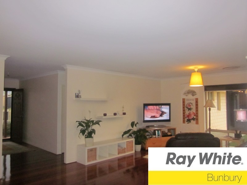 29 Cambria Road, Dalyellup WA 6230