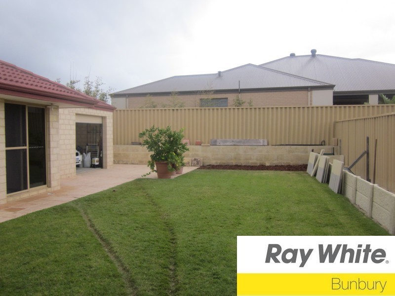 29 Cambria Road, Dalyellup WA 6230