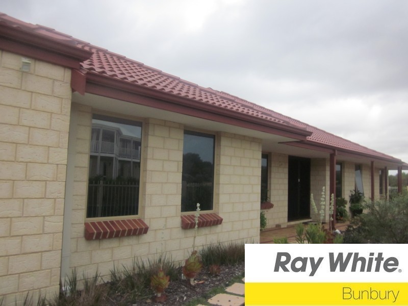 29 Cambria Road, Dalyellup WA 6230