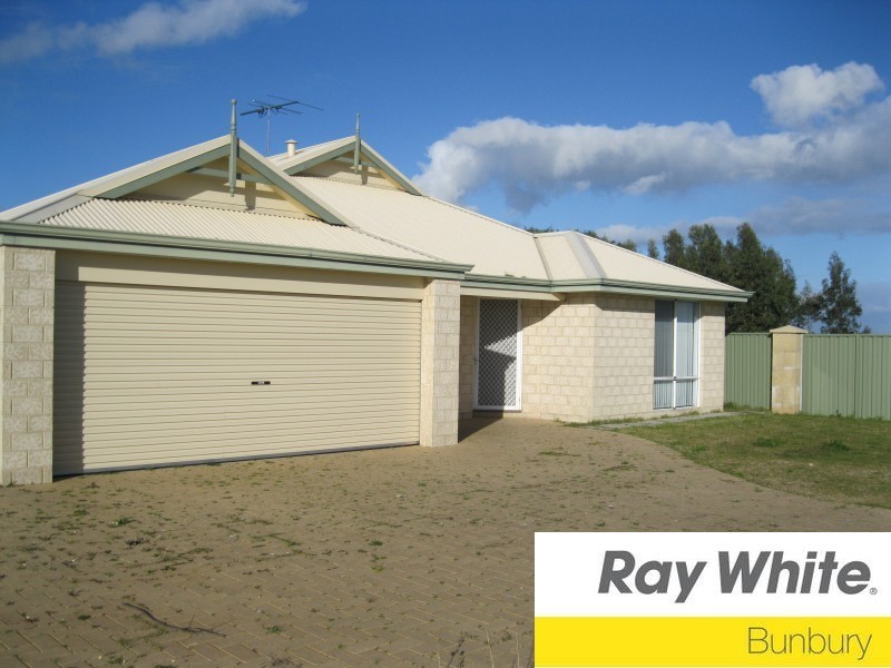 18 Pigeon Rise, Geographe WA 6280