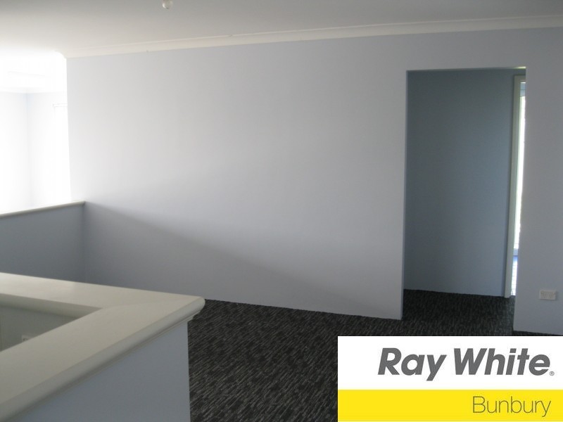 18 Pigeon Rise, Geographe WA 6280
