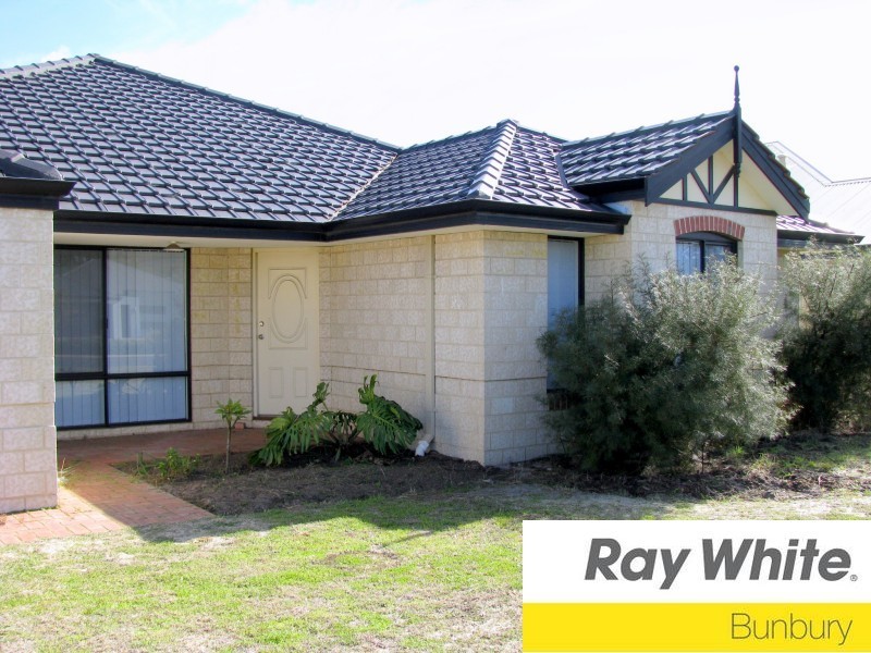 28 The Boulevard, Australind WA 6233