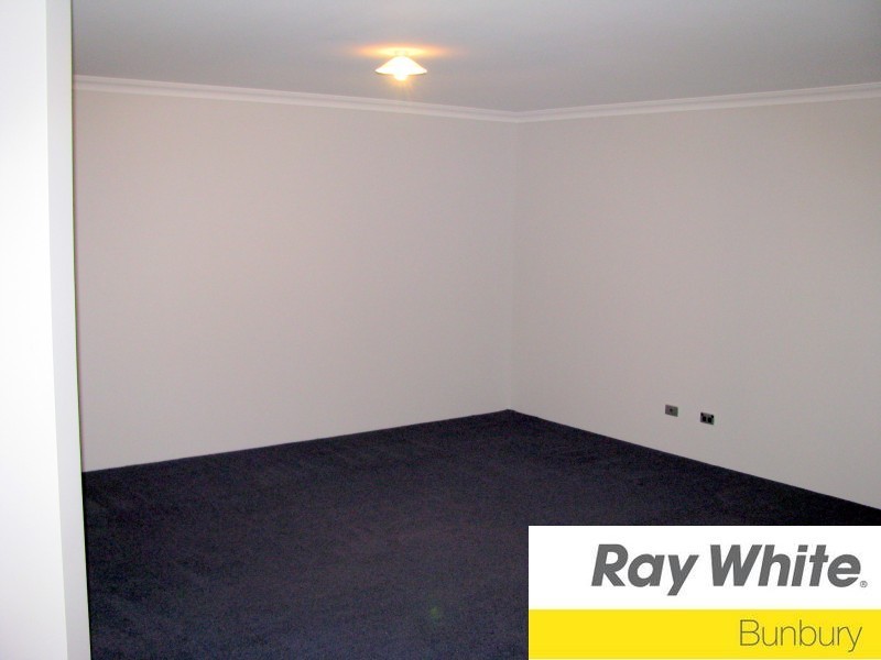 28 The Boulevard, Australind WA 6233