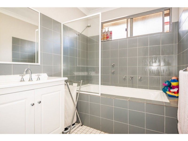 18 Austin Street, Eaton WA 6232