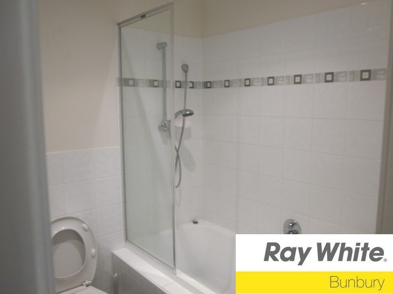 2/23 Casuarina Drive, Bunbury WA 6230