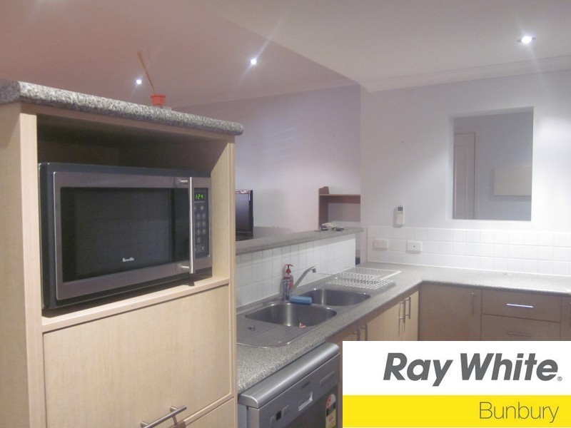 2/23 Casuarina Drive, Bunbury WA 6230