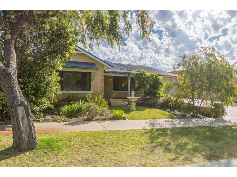 3 Madigan Road, Dalyellup WA 6230