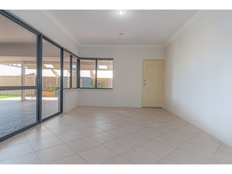 3 Madigan Road, Dalyellup WA 6230