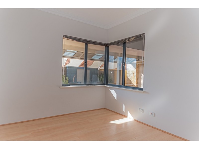 3 Madigan Road, Dalyellup WA 6230