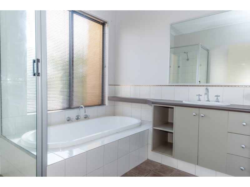 3 Madigan Road, Dalyellup WA 6230