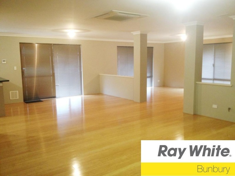 18 Blaxland Road, Dalyellup WA 6230