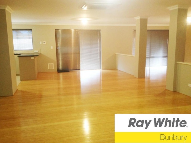 18 Blaxland Road, Dalyellup WA 6230