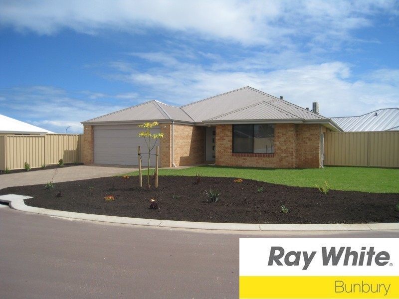 24 Carlingford Court, Australind WA 6233