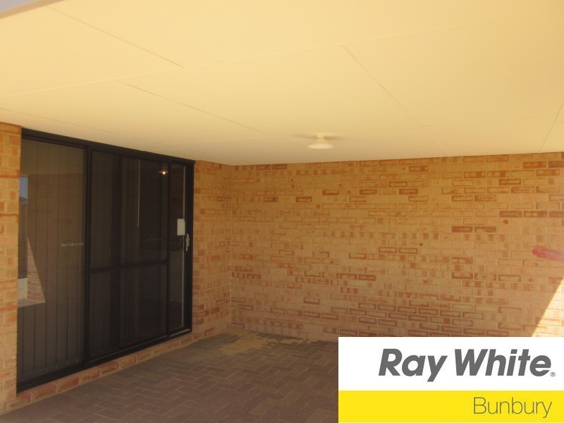 24 Carlingford Court, Australind WA 6233